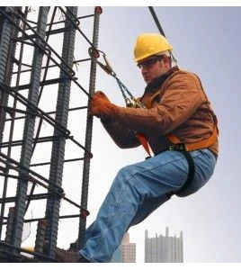 Chaînes de positionnement de Titan, 25 po, 2 mousquetons standards et un mousqueton pour échafaudages.