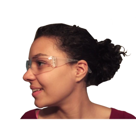 Lunette de sécurité Virtua Max par 3M. Lentille de polycarbonate clair recouvert d'un revêtement antibuée. Homologué CSA.