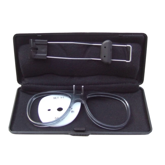 3M ajustable spectacle kit for full facepiece respirators 6000 series. Prescription lenses not included