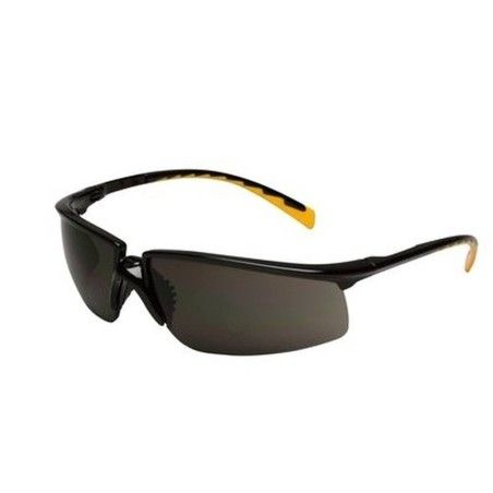 3M Privo protective eyewear with anti-fog treated grey polycarbonate lens. Offers balance between comfort, protection & fashion