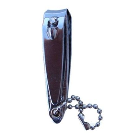 Nail clippers, 2 1/2 in (6.4 cm).
