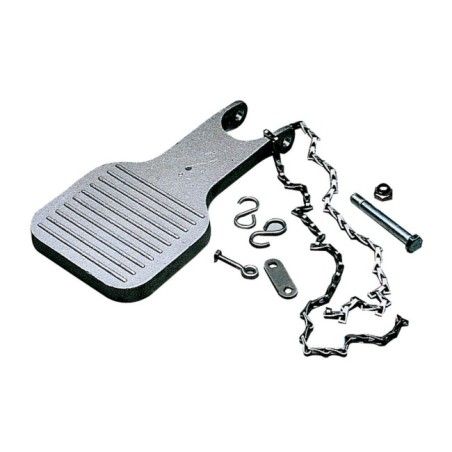 Pédale pour douches oculaires ou faciales Bradley à piédestal, permettant une activation avec le pied pour mains libres.