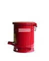 Container for oily or solvent-soaked rags, 6 gallons, with pedal, FM, UL, OSHA approuved.