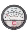 Magnehelic S2000 pressure gauge with scale from 0 to 0.25 inches of water (0 to 60 Pa), to indicate differential pressure