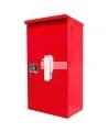 Surface-mounted outdoors steel fire cabinet for 10 lbs extinguishers.