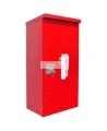 Surface-mounted outdoors steel fire cabinet for 10 lbs extinguishers.