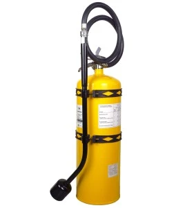 Amerex portable fire extinguisher with sodium chloride, 30 lbs, type D (sodium, potassium or magnesium fires), with wall hook