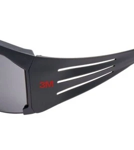 Lunette de sécurité SecureFit SF602FGAF pour protection oculaire de 3M. Lentille grise antibuée avec monture grise et rouge