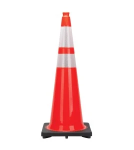 Cône de signalisation orange 36 pouces avec 2 bande réfléchissante. Fabriquées à 100 % de PVC