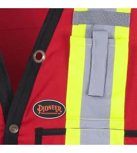 Veste de sécurité d’arpenteur, basse visibilité rouge 150D, 16 poches avec fermeture à bouton pression, vendue à l’unité