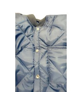 Manteau matelassé court pour travail en réfrigérateur, avec 2 poches avant et fermeture à boutons-pression.